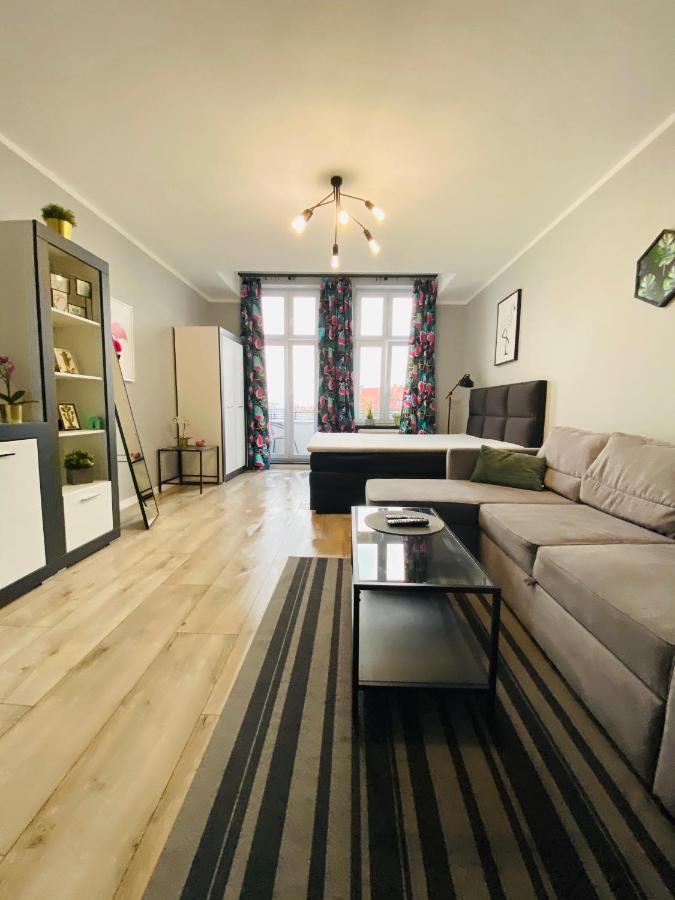 Apartament Flaming Z Balkonem - Scisle Centrum Naprzeciwko Pkp I Pks - Self Check In - Darmowy Parking - Pozne Wymeldowanie - Wystawiamy Fv Opole Dış mekan fotoğraf