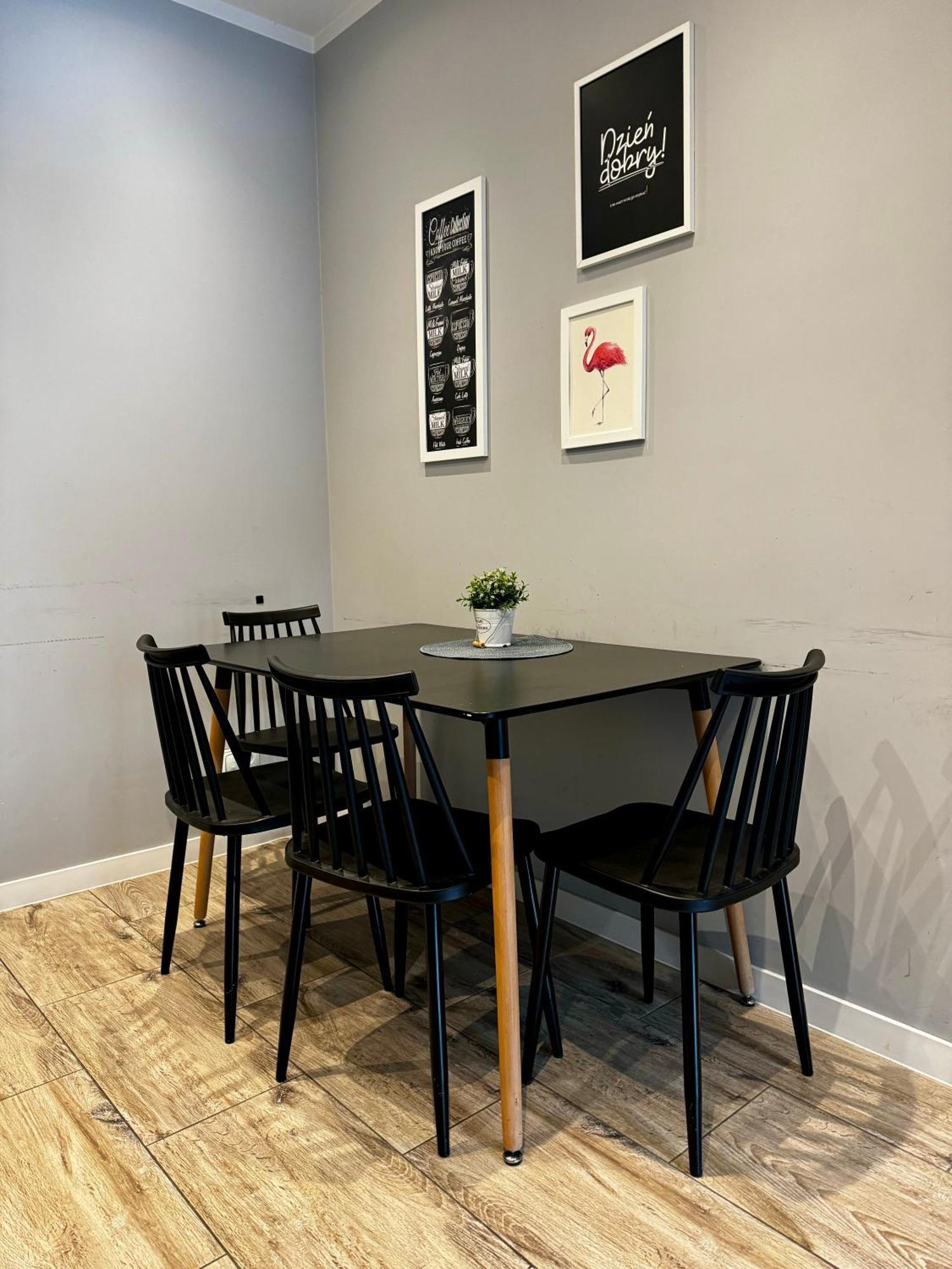Apartament Flaming Z Balkonem - Scisle Centrum Naprzeciwko Pkp I Pks - Self Check In - Darmowy Parking - Pozne Wymeldowanie - Wystawiamy Fv Opole Dış mekan fotoğraf