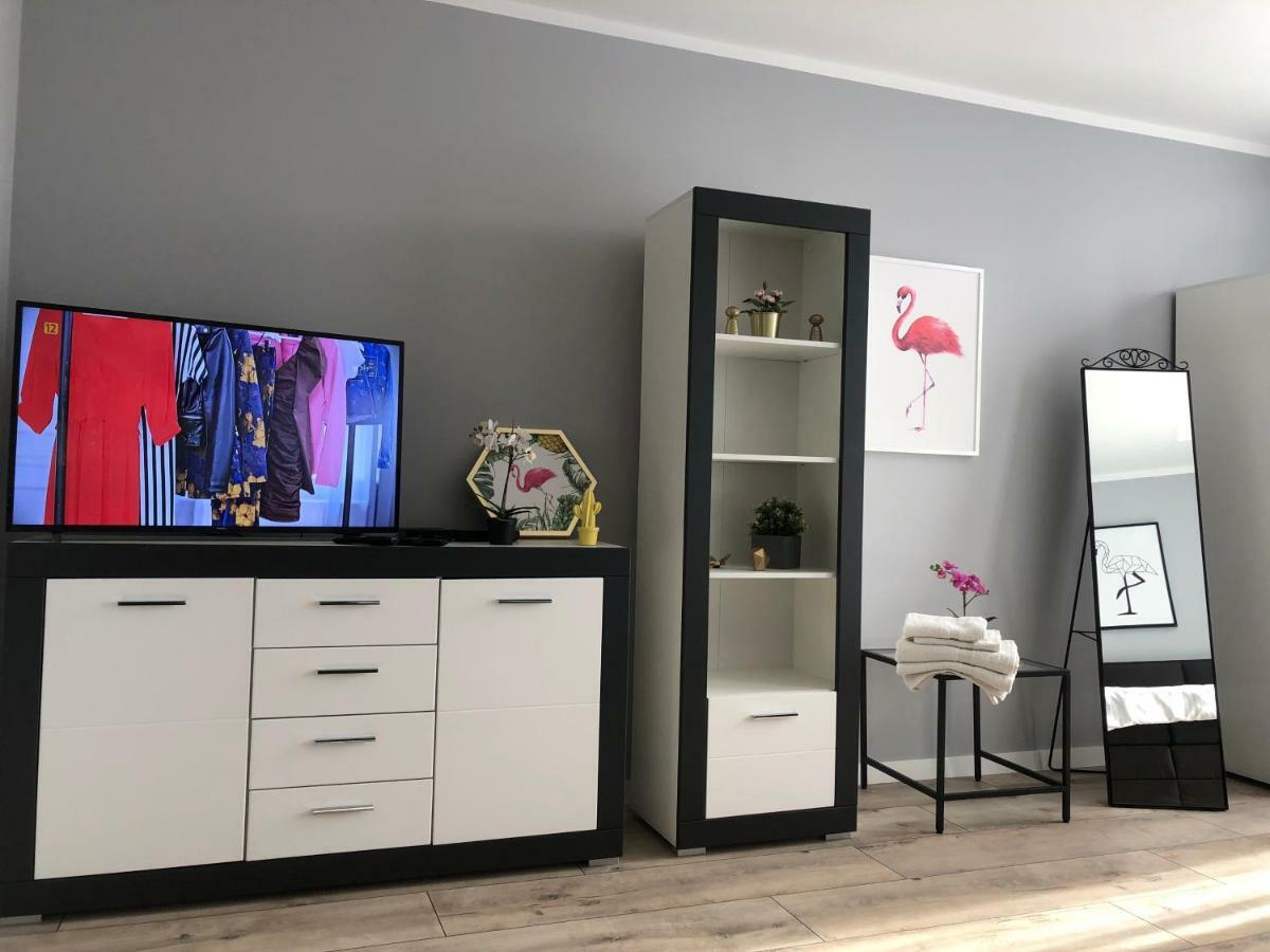 Apartament Flaming Z Balkonem - Scisle Centrum Naprzeciwko Pkp I Pks - Self Check In - Darmowy Parking - Pozne Wymeldowanie - Wystawiamy Fv Opole Dış mekan fotoğraf