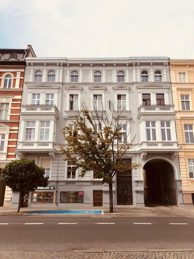 Apartament Flaming Z Balkonem - Scisle Centrum Naprzeciwko Pkp I Pks - Self Check In - Darmowy Parking - Pozne Wymeldowanie - Wystawiamy Fv Opole Dış mekan fotoğraf