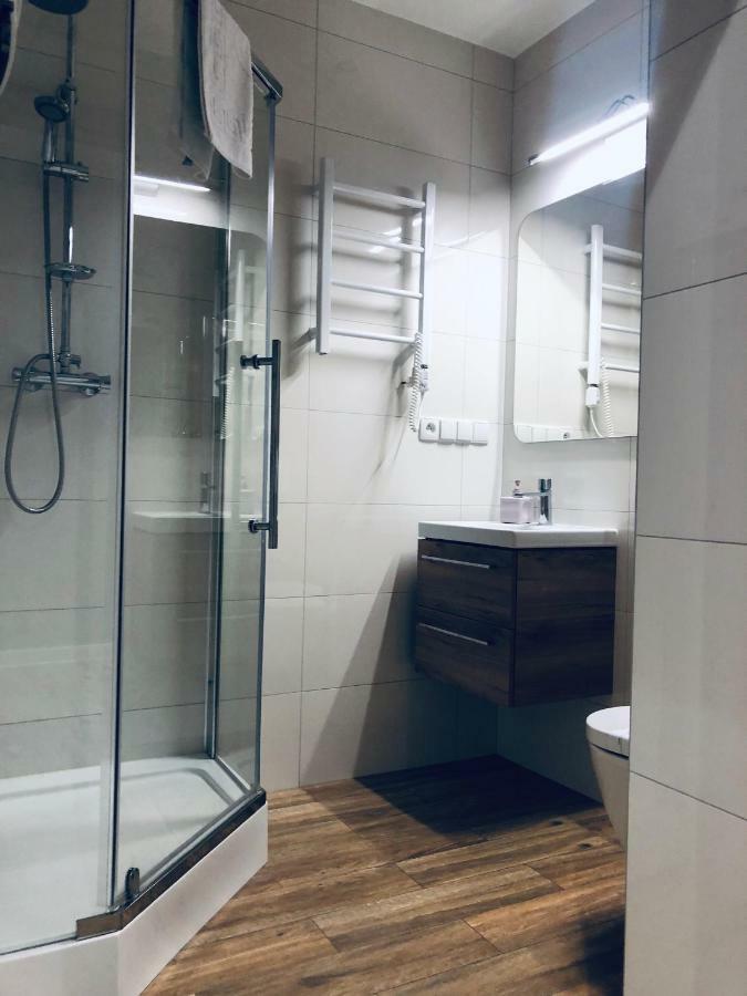 Apartament Flaming Z Balkonem - Scisle Centrum Naprzeciwko Pkp I Pks - Self Check In - Darmowy Parking - Pozne Wymeldowanie - Wystawiamy Fv Opole Dış mekan fotoğraf